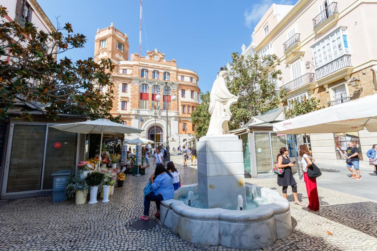 Apartamentos Loto Y Liz By Cadiz4Rentals エクステリア 写真